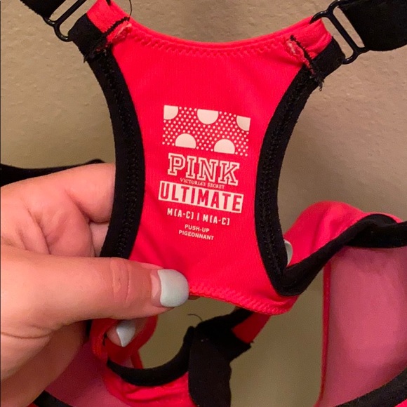 Victoria’s Secret Pink sports bra - Picture 4 of 4